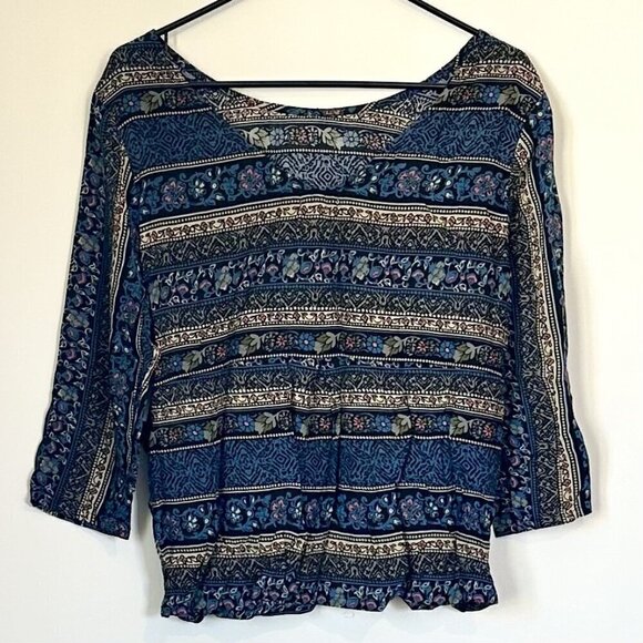 NWT Bongo Juniors Woven Pleated Printed Top - Size: Medium - Picture 7 of 7